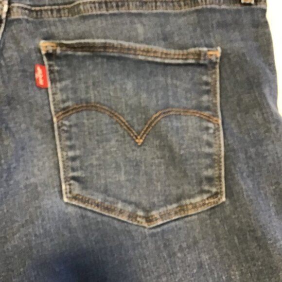 LEVI'S Slimming Skinny Cut off Denim Shorts Size 32 - Picture 5 of 7